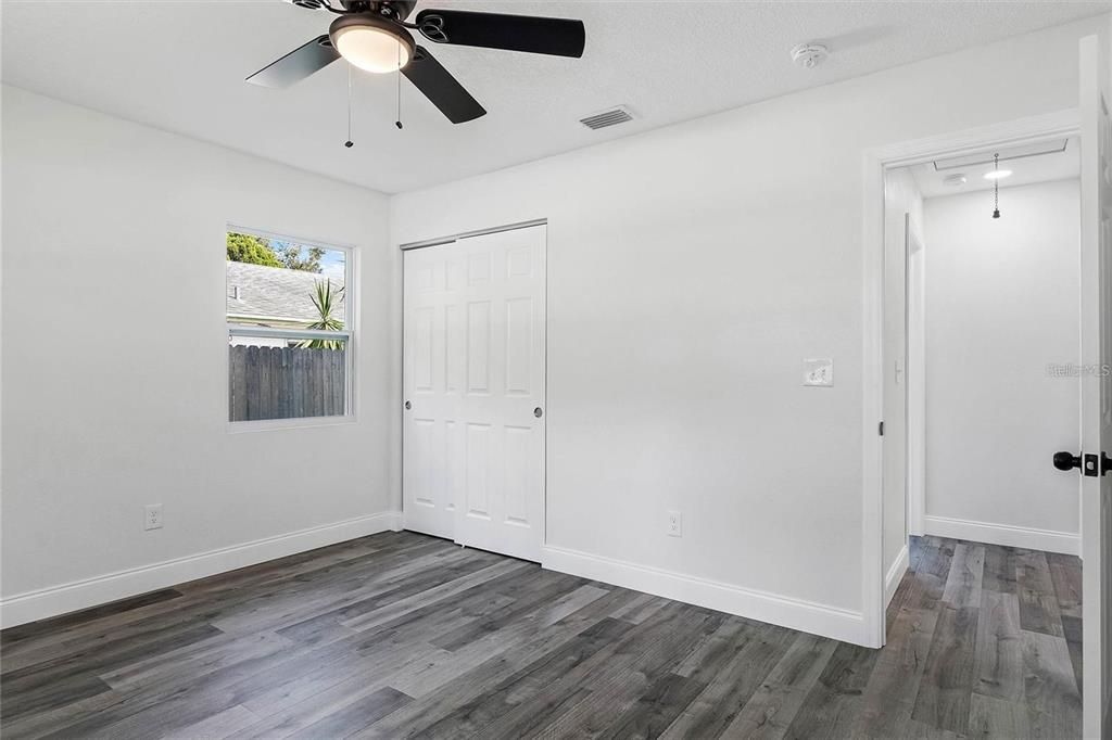 For Sale: $479,000 (3 beds, 2 baths, 1275 Square Feet)