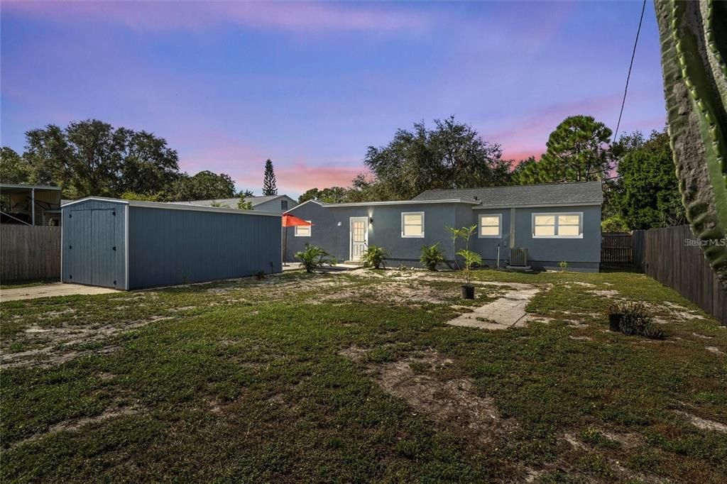For Sale: $479,000 (3 beds, 2 baths, 1275 Square Feet)
