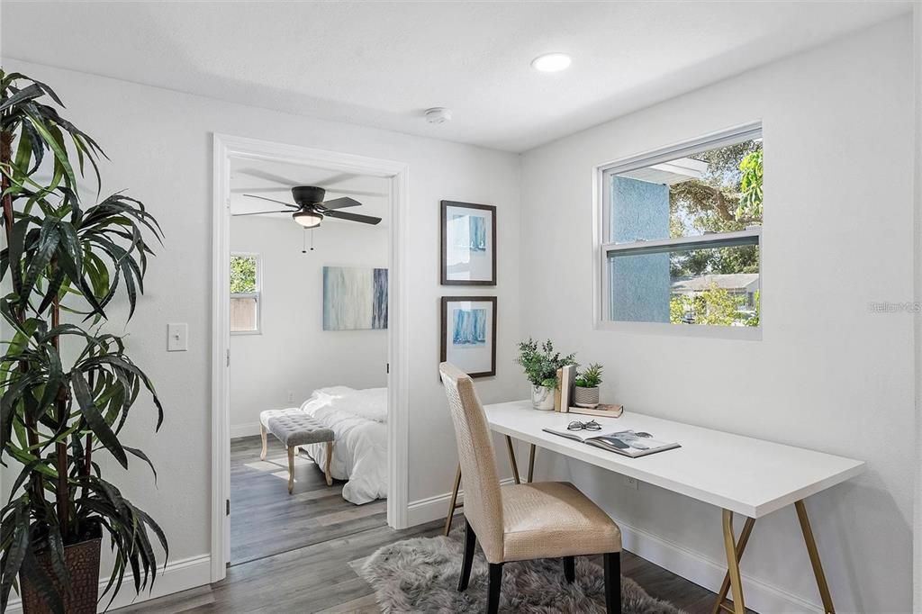 For Sale: $479,000 (3 beds, 2 baths, 1275 Square Feet)