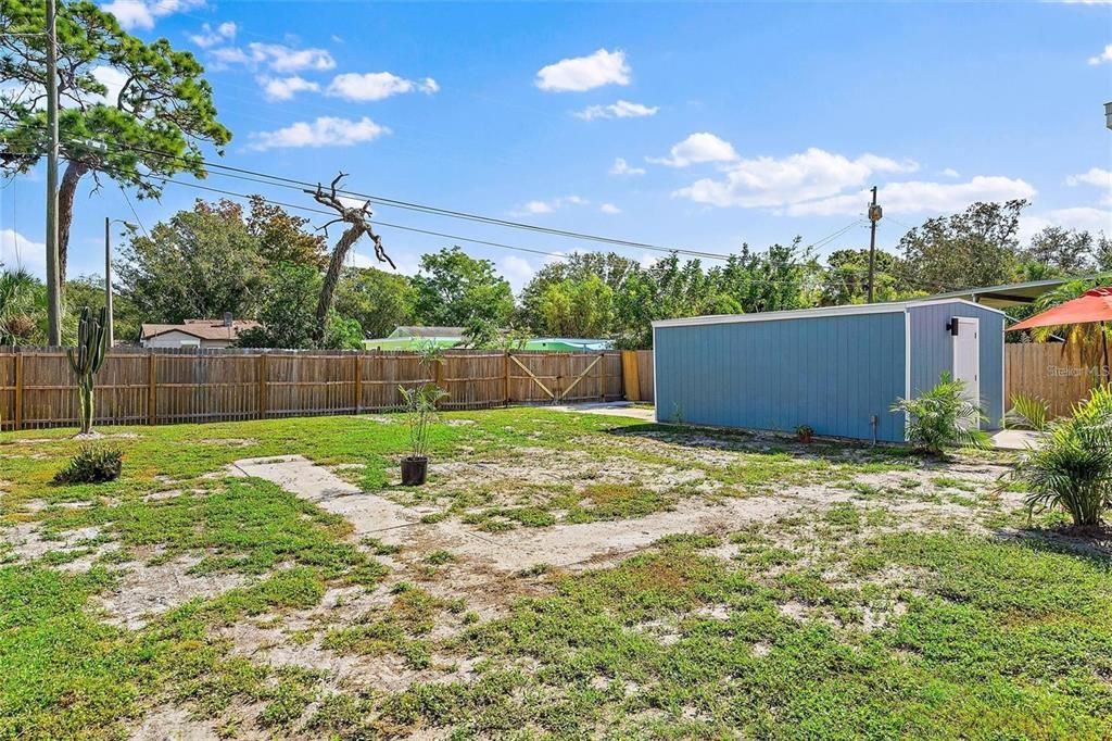 For Sale: $479,000 (3 beds, 2 baths, 1275 Square Feet)