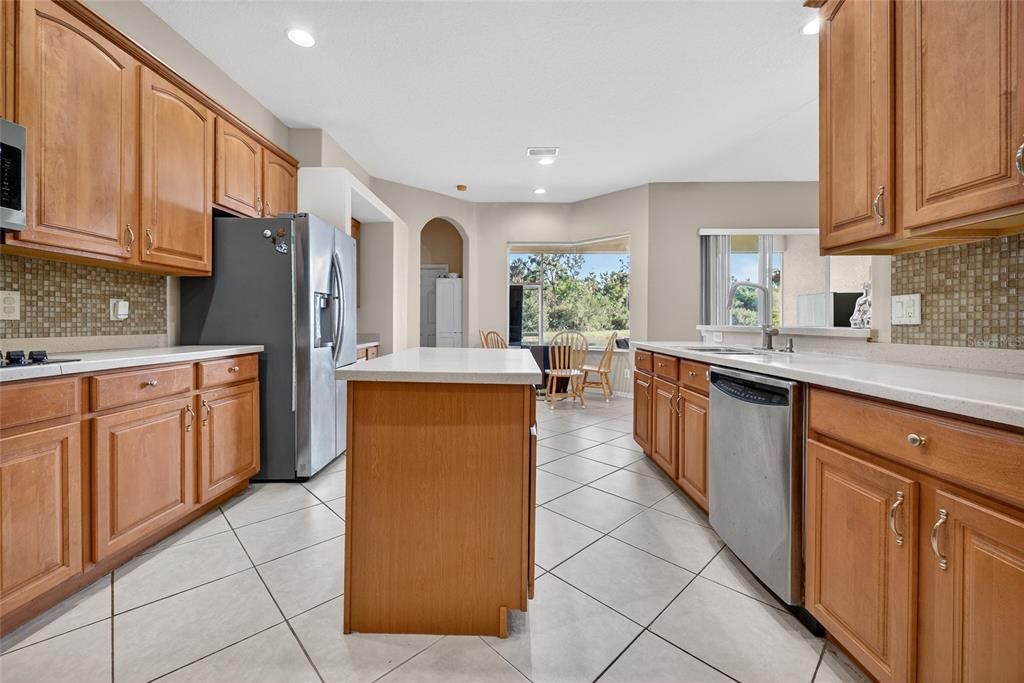 For Sale: $620,000 (4 beds, 3 baths, 2625 Square Feet)