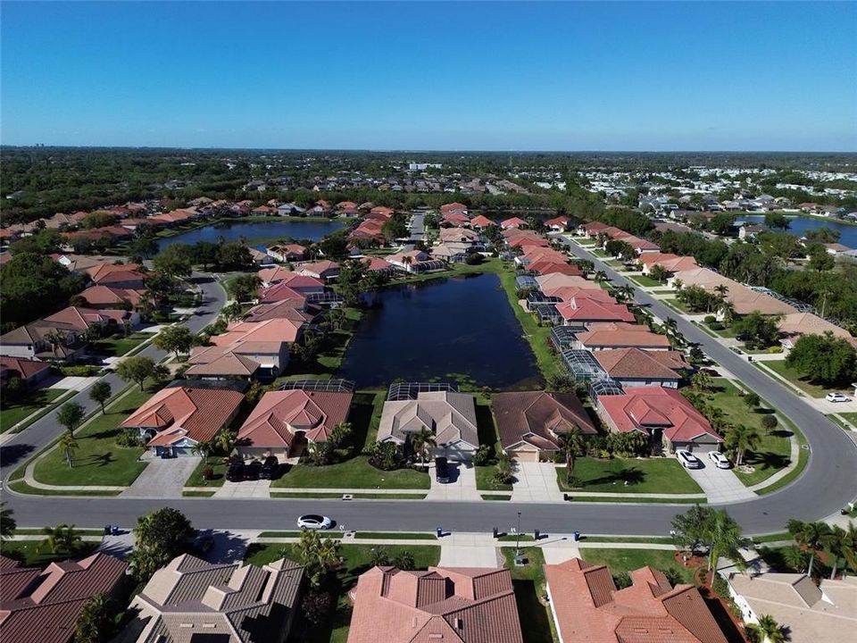 For Sale: $620,000 (4 beds, 3 baths, 2625 Square Feet)
