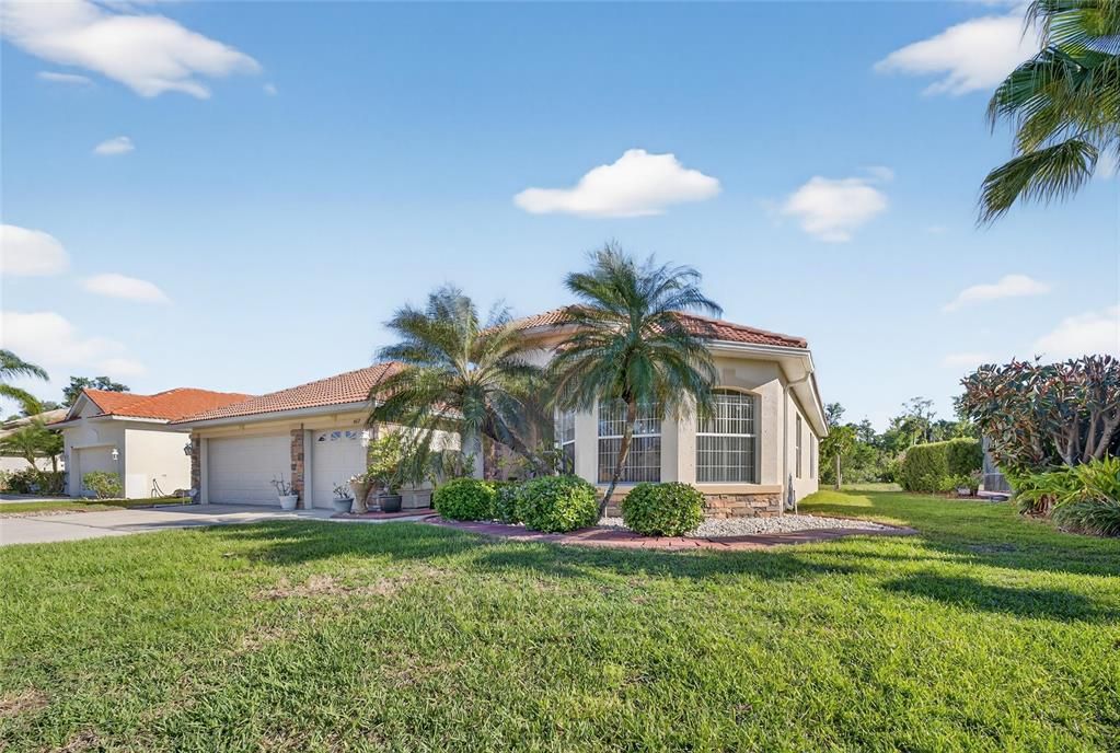 For Sale: $620,000 (4 beds, 3 baths, 2625 Square Feet)