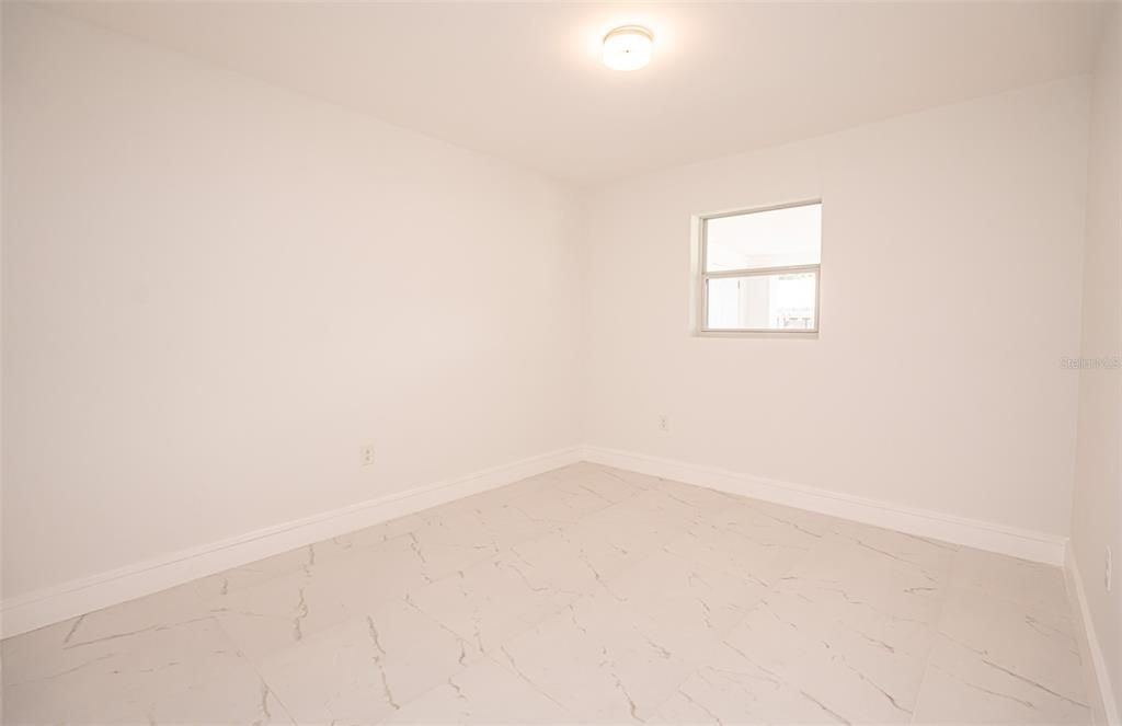 En Venta: $749,000 (4 camas, 3 baños, 2210 Pies cuadrados)