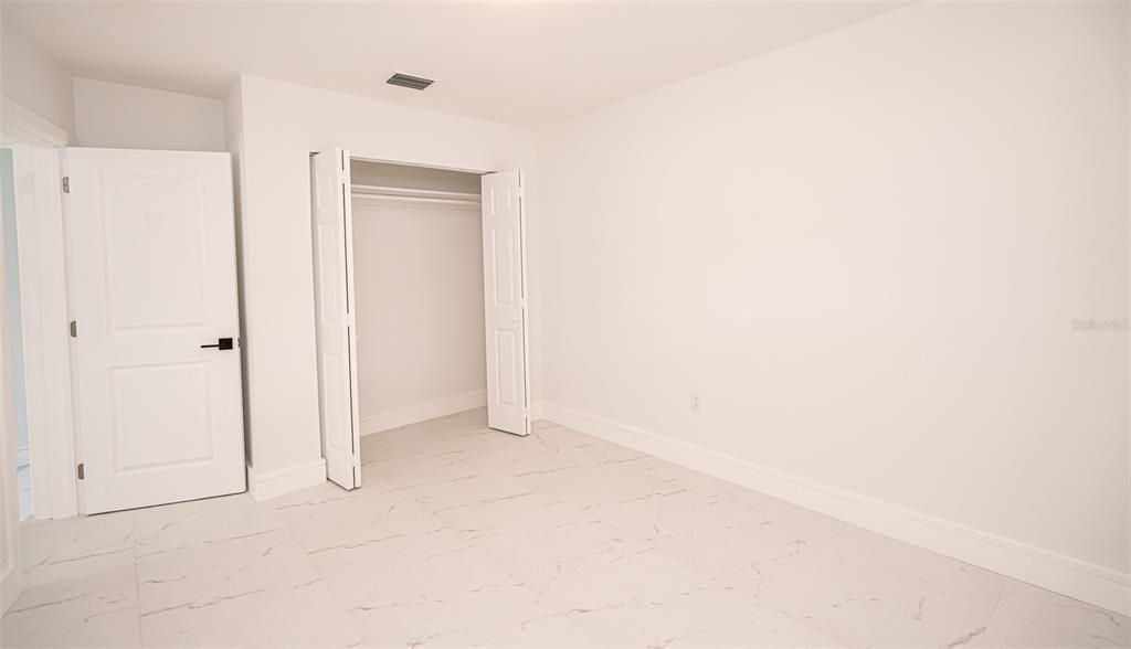 En Venta: $749,000 (4 camas, 3 baños, 2210 Pies cuadrados)