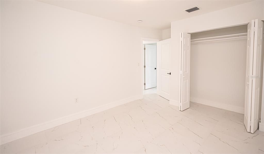 En Venta: $749,000 (4 camas, 3 baños, 2210 Pies cuadrados)