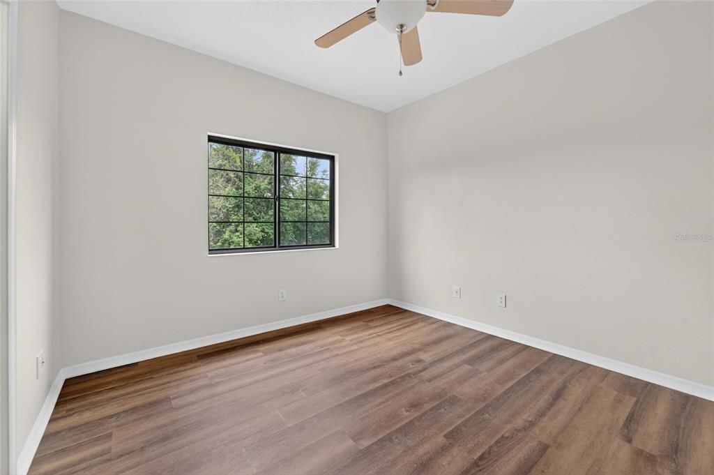 В аренду: $1,895 (2 спален, 2 ванн, 1290 Квадратных фут)