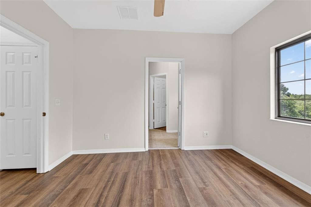 В аренду: $1,895 (2 спален, 2 ванн, 1290 Квадратных фут)