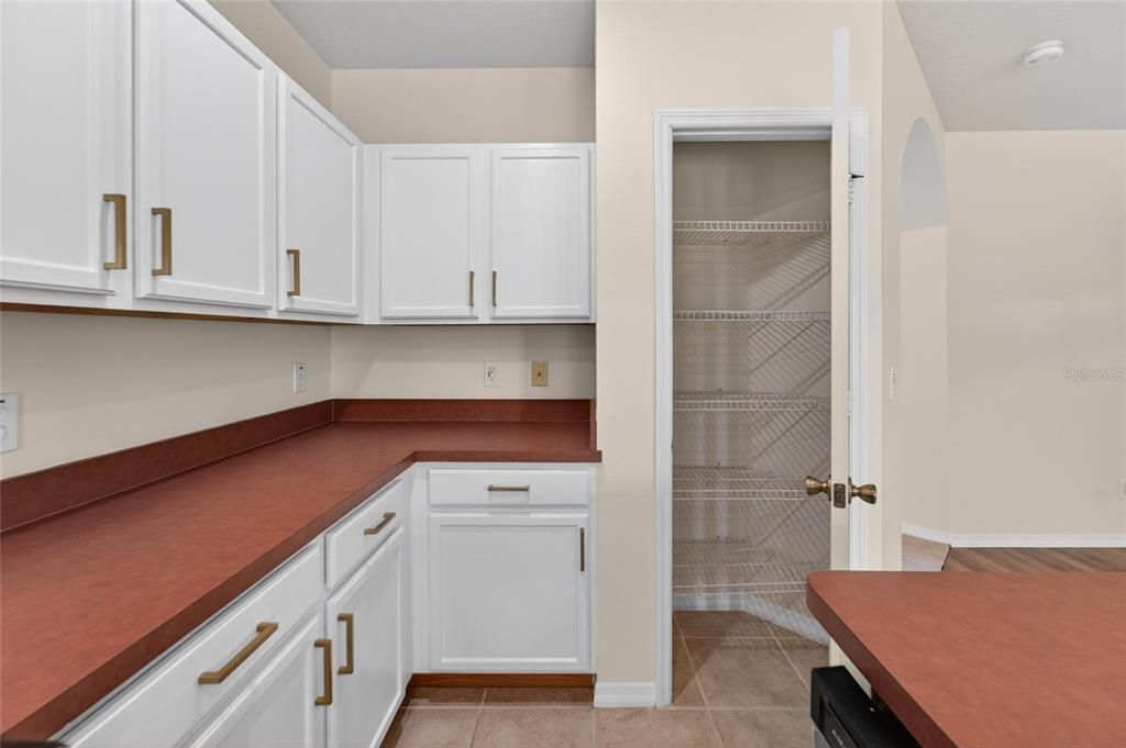 В аренду: $1,895 (2 спален, 2 ванн, 1290 Квадратных фут)