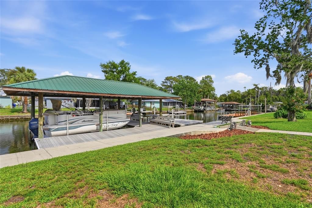 For Sale: $549,900 (3 beds, 2 baths, 1792 Square Feet)