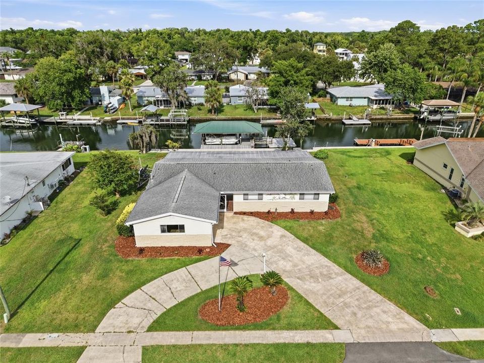 For Sale: $549,900 (3 beds, 2 baths, 1792 Square Feet)