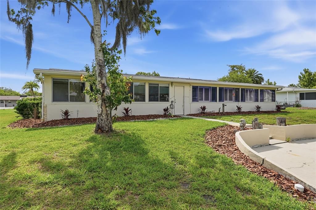 For Sale: $549,900 (3 beds, 2 baths, 1792 Square Feet)