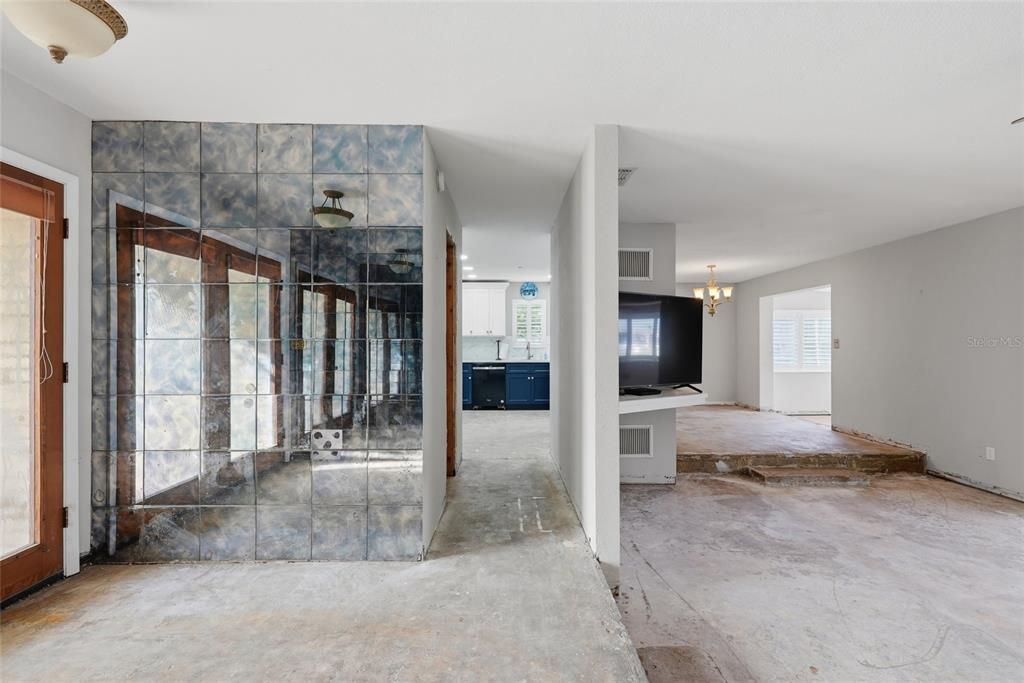 For Sale: $549,900 (3 beds, 2 baths, 1792 Square Feet)