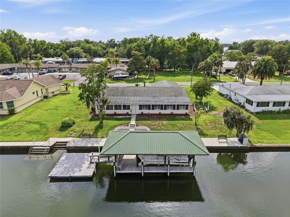 For Sale: $549,900 (3 beds, 2 baths, 1792 Square Feet)