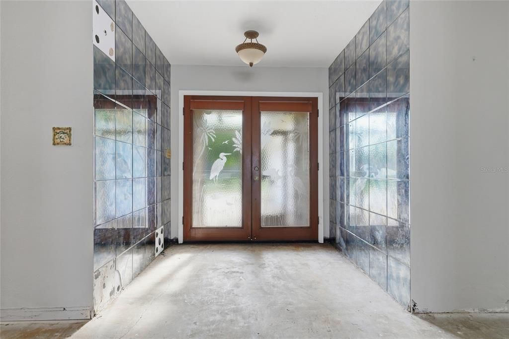 For Sale: $549,900 (3 beds, 2 baths, 1792 Square Feet)