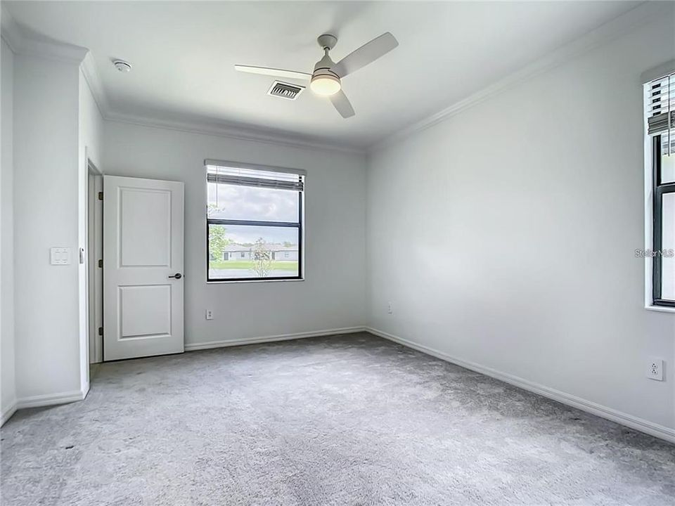 For Sale: $349,000 (3 beds, 2 baths, 1681 Square Feet)
