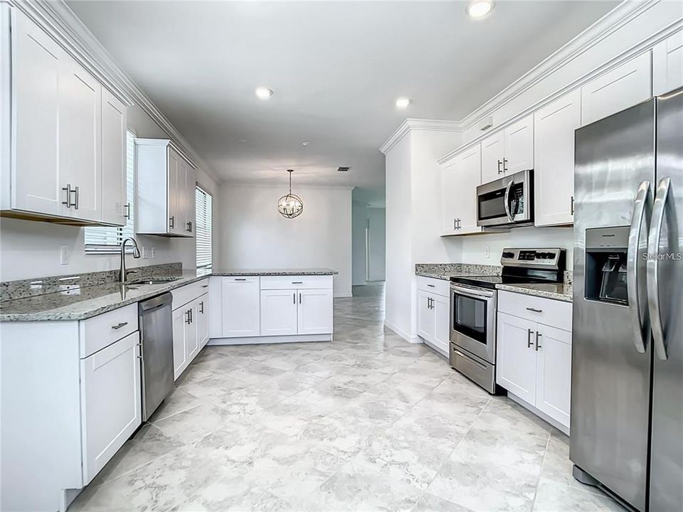 For Sale: $349,000 (3 beds, 2 baths, 1681 Square Feet)