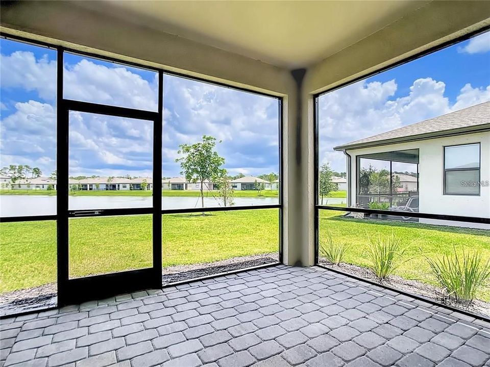 For Sale: $349,000 (3 beds, 2 baths, 1681 Square Feet)