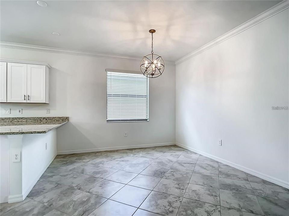 For Sale: $349,000 (3 beds, 2 baths, 1681 Square Feet)