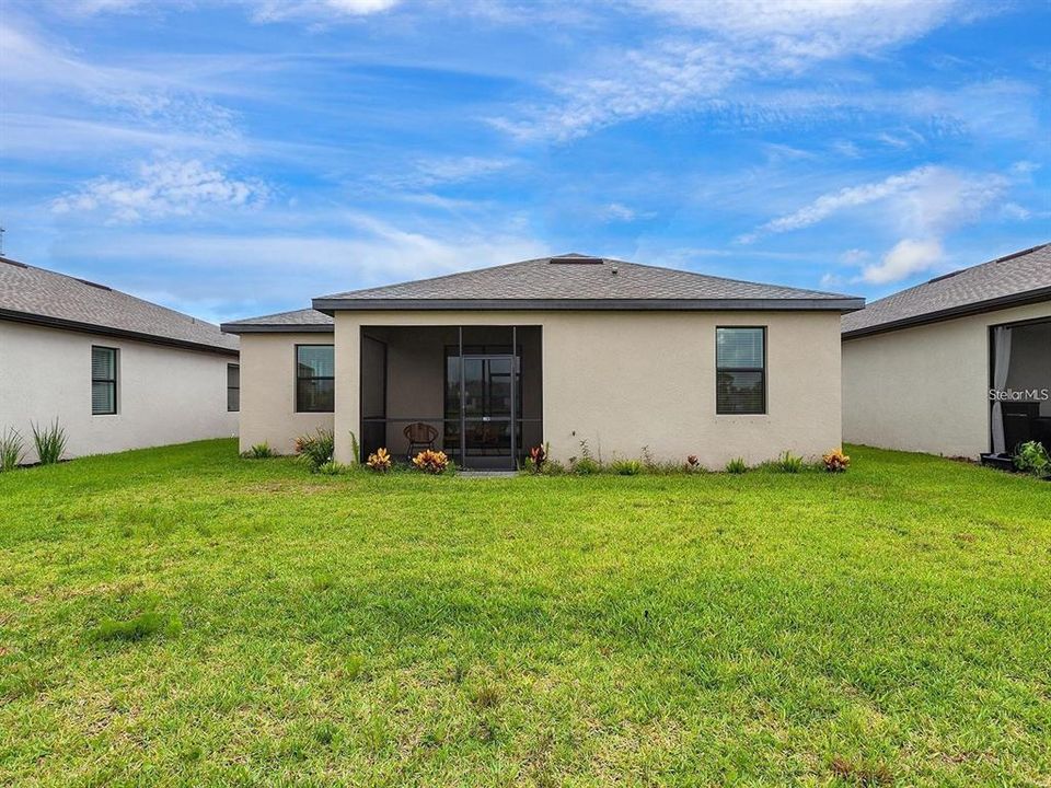 For Sale: $349,000 (3 beds, 2 baths, 1681 Square Feet)