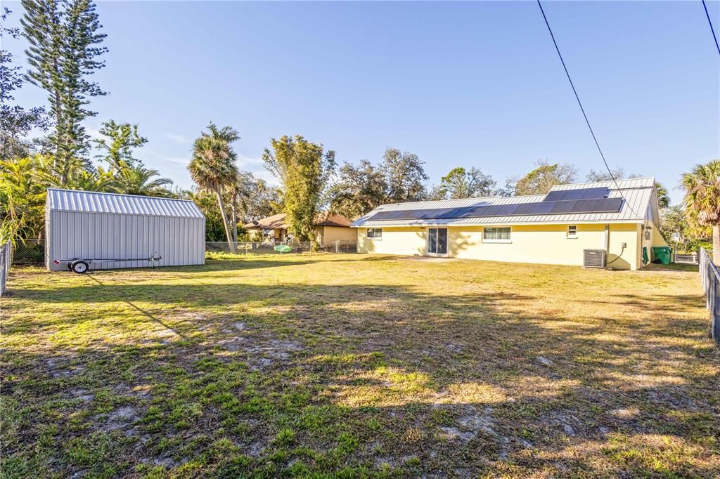 For Sale: $223,500 (2 beds, 1 baths, 978 Square Feet)