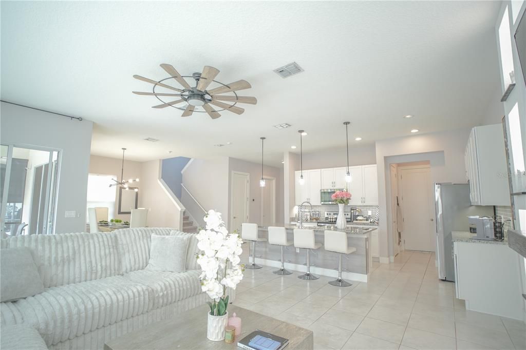 For Rent: $3,500 (4 beds, 4 baths, 3076 Square Feet)