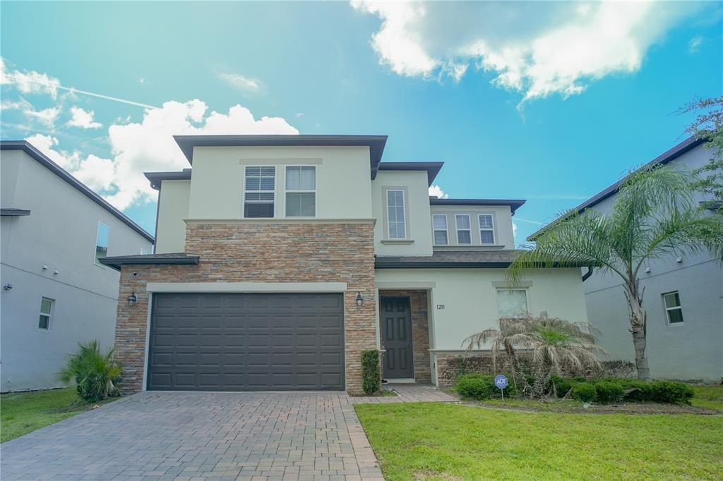 For Rent: $3,500 (4 beds, 4 baths, 3076 Square Feet)