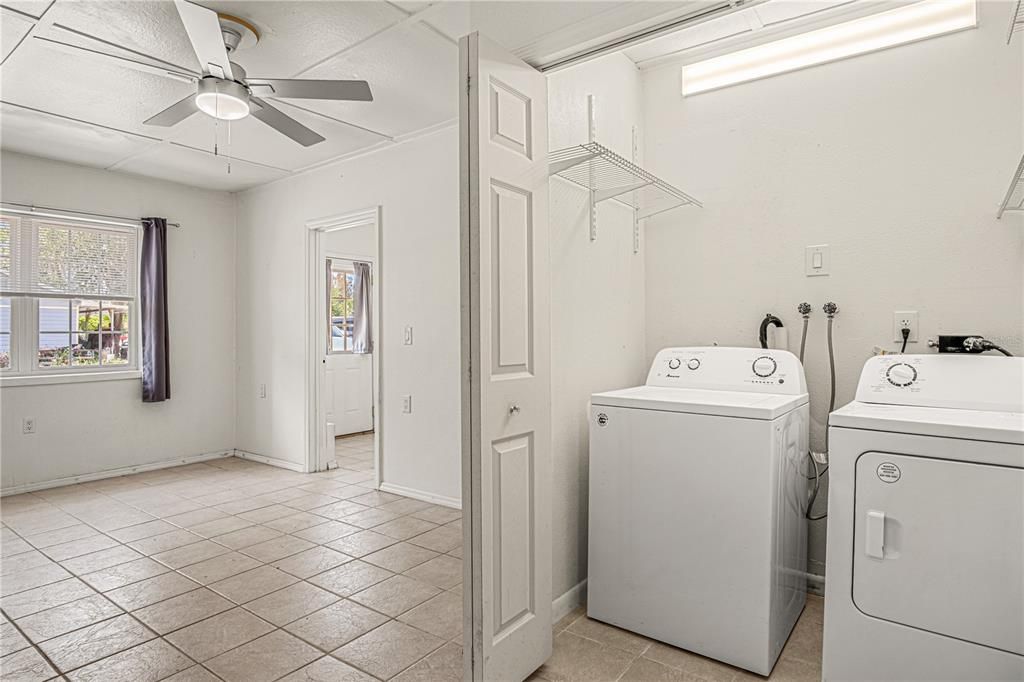 For Sale: $282,500 (2 beds, 2 baths, 1176 Square Feet)