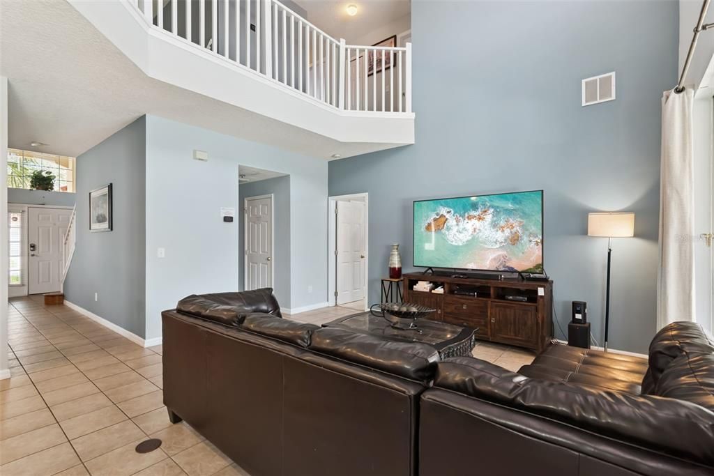 For Rent: $3,900 (6 beds, 5 baths, 2771 Square Feet)