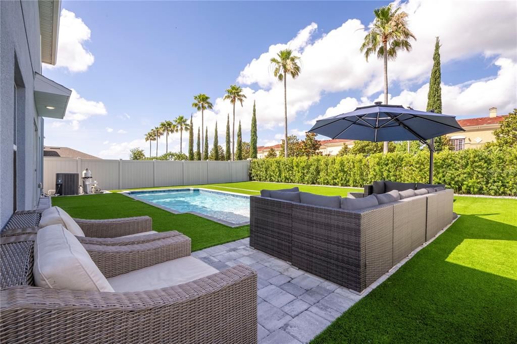For Sale: $599,000 (5 beds, 3 baths, 2707 Square Feet)