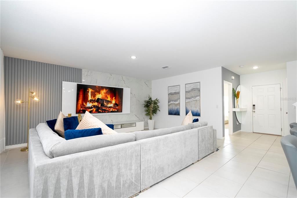 For Sale: $599,000 (5 beds, 3 baths, 2707 Square Feet)