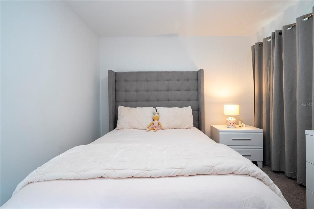 For Sale: $599,000 (5 beds, 3 baths, 2707 Square Feet)