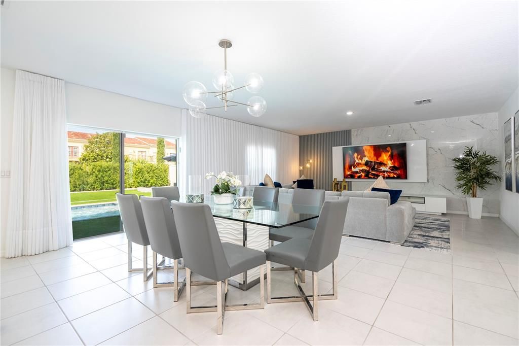 For Sale: $599,000 (5 beds, 3 baths, 2707 Square Feet)