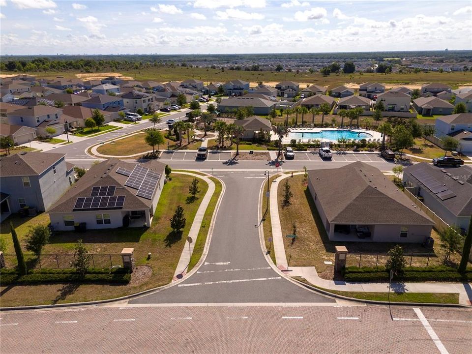 For Sale: $599,000 (5 beds, 3 baths, 2707 Square Feet)