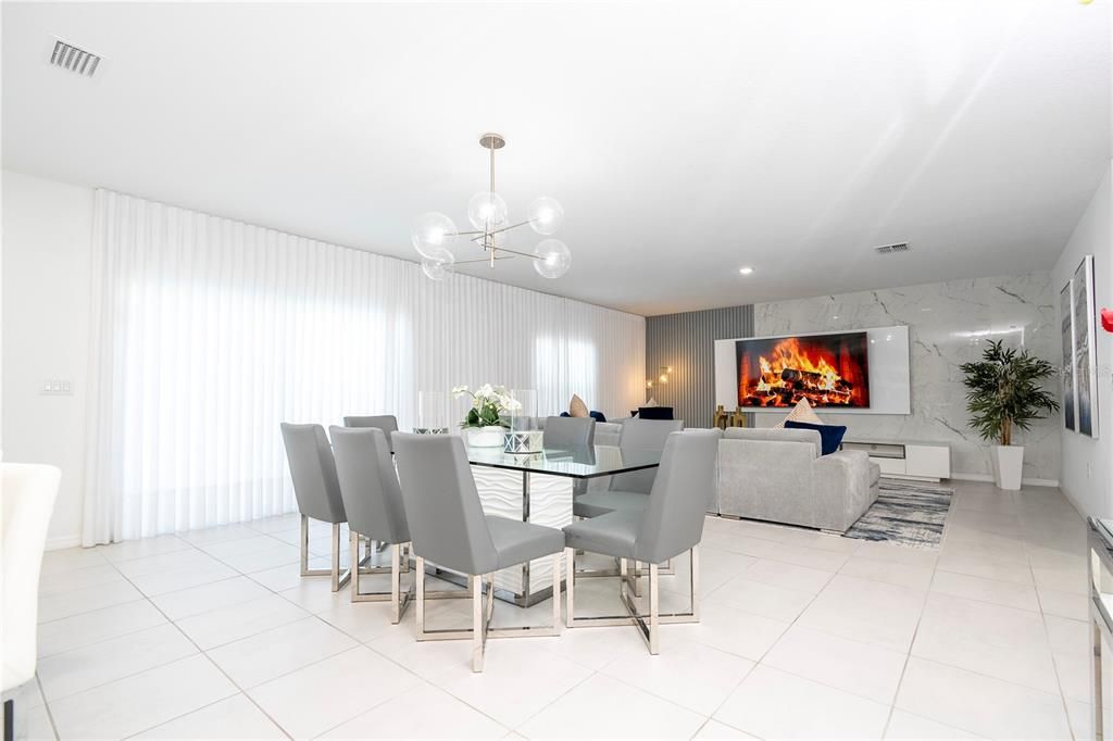 For Sale: $599,000 (5 beds, 3 baths, 2707 Square Feet)