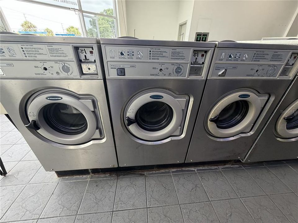For Sale: $149,000 (0 beds, 0 baths, 1800 Square Feet)