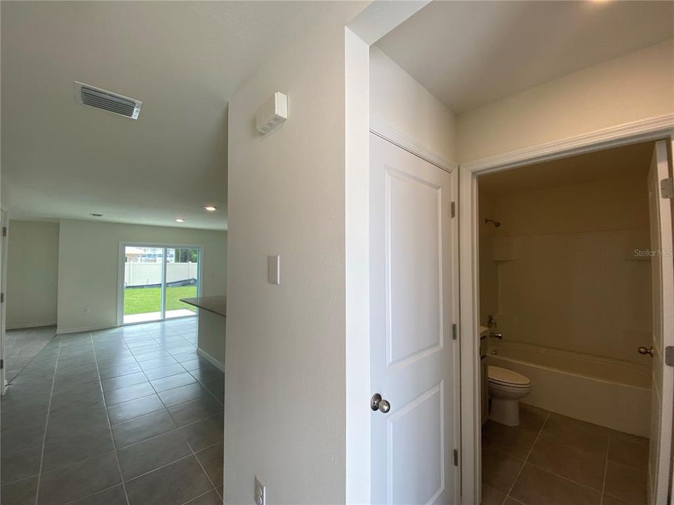 For Rent: $2,600 (4 beds, 3 baths, 2801 Square Feet)