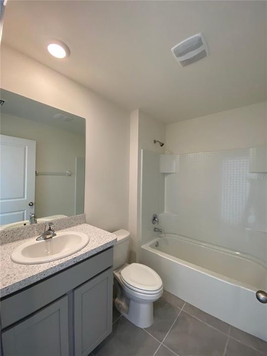 For Rent: $2,600 (4 beds, 3 baths, 2801 Square Feet)