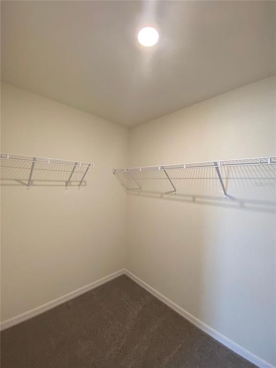 For Rent: $2,600 (4 beds, 3 baths, 2801 Square Feet)