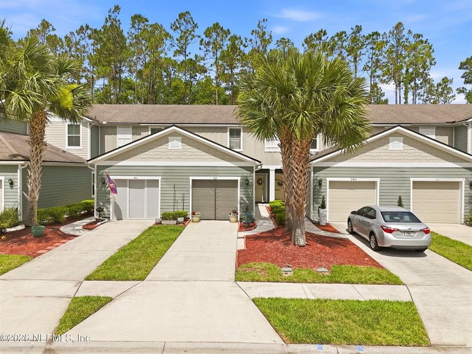 For Sale: $289,000 (2 beds, 2 baths, 1210 Square Feet)