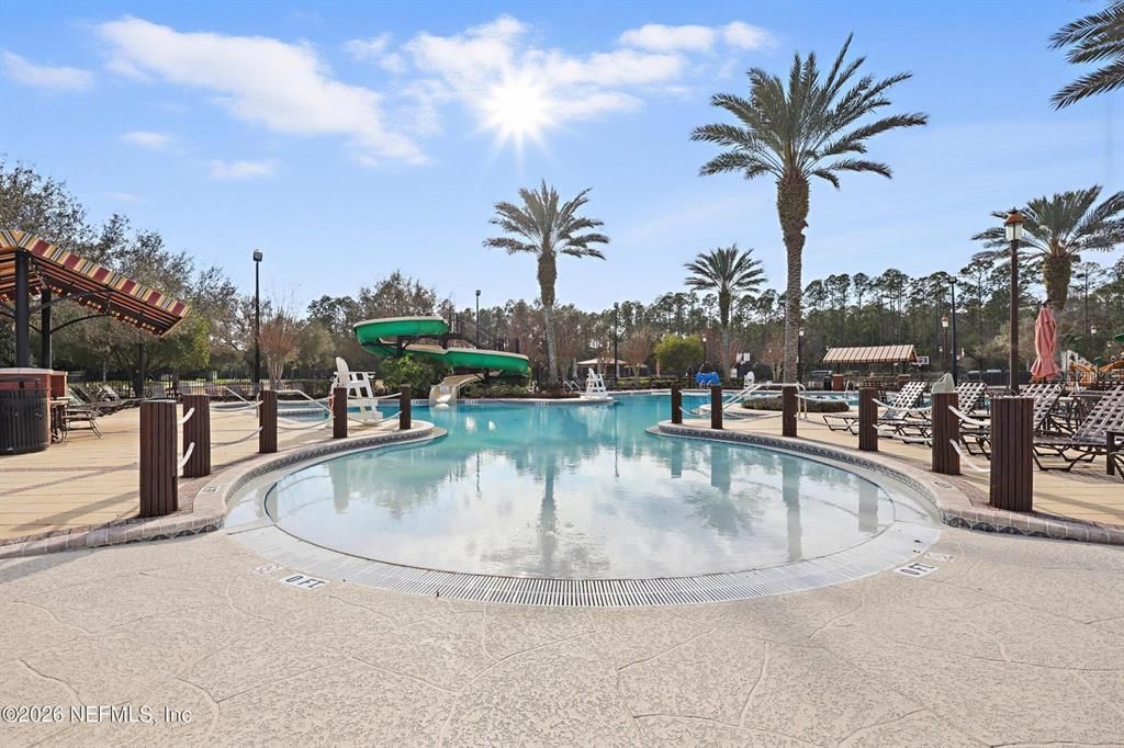 For Sale: $289,000 (2 beds, 2 baths, 1210 Square Feet)