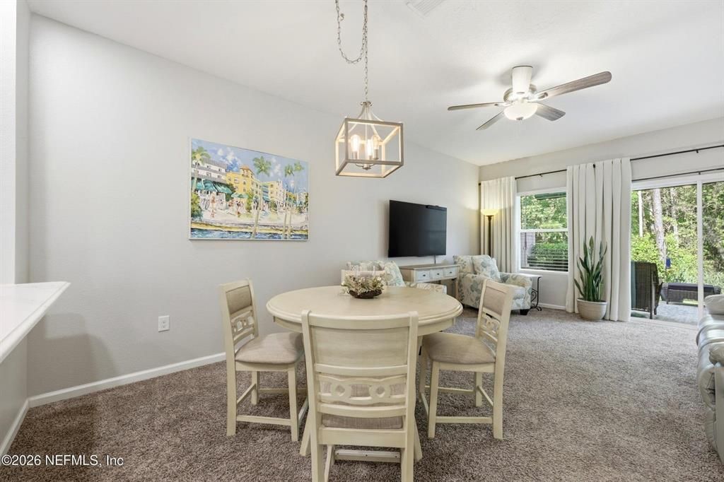 For Sale: $289,000 (2 beds, 2 baths, 1210 Square Feet)