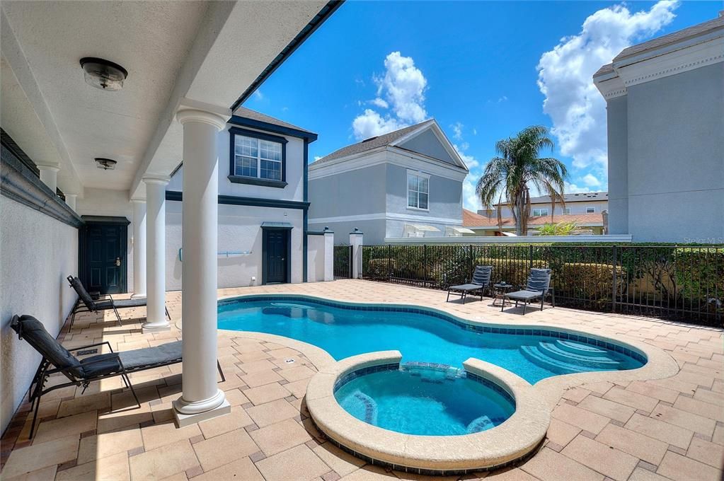 En Venta: $1,400,000 (5 camas, 5 baños, 3775 Pies cuadrados)