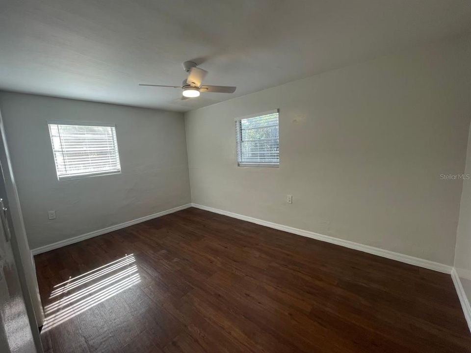 For Rent: $1,575 (2 beds, 1 baths, 840 Square Feet)