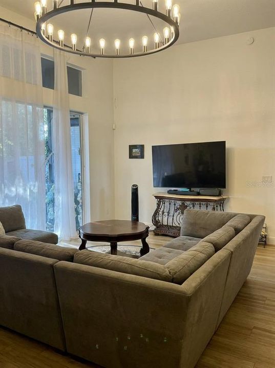 На продажу: $499,900 (4 спален, 3 ванн, 2617 Квадратных фут)