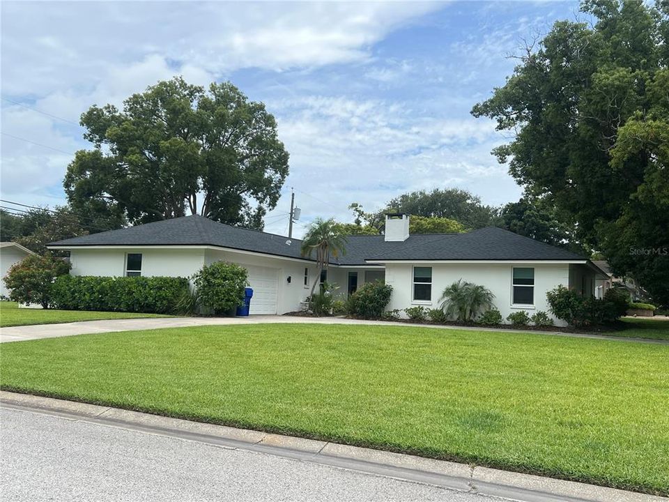 For Rent: $5,600 (3 beds, 2 baths, 2101 Square Feet)