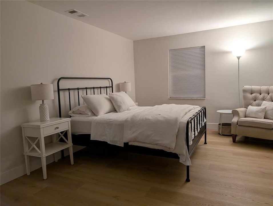 For Rent: $5,600 (3 beds, 2 baths, 2101 Square Feet)