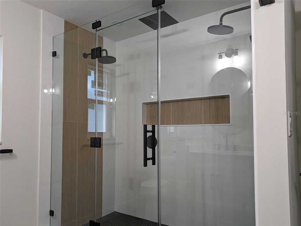For Rent: $5,600 (3 beds, 2 baths, 2101 Square Feet)