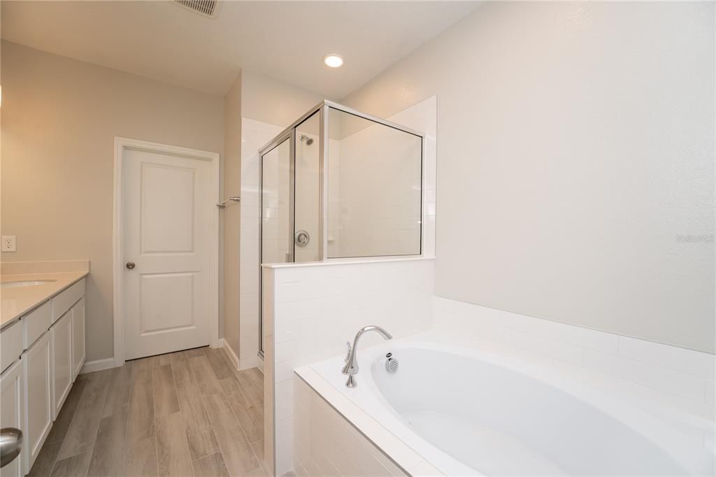 В аренду: $2,490 (3 спален, 2 ванн, 1669 Квадратных фут)