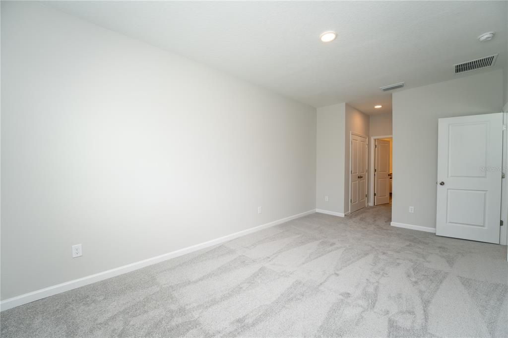 В аренду: $2,490 (3 спален, 2 ванн, 1669 Квадратных фут)